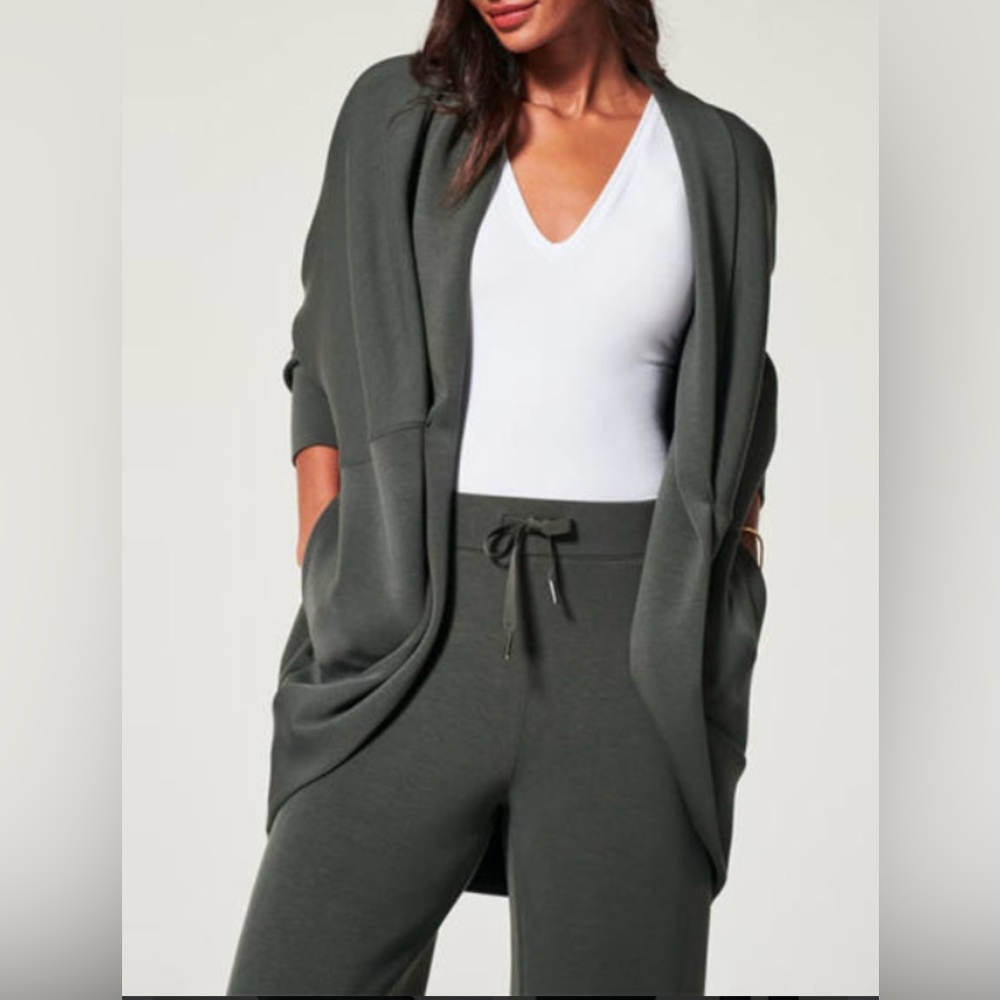 Air essentials cardigan